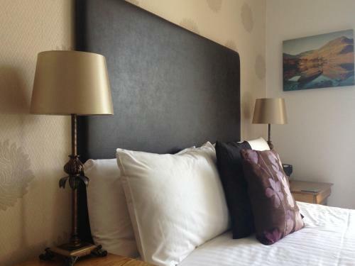 Hostal Invergarry Guest House (adults Only)