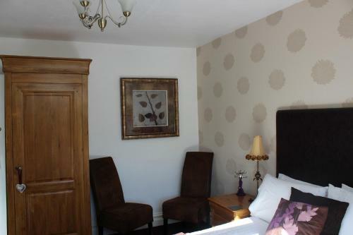 Hostal Invergarry Guest House (adults Only)