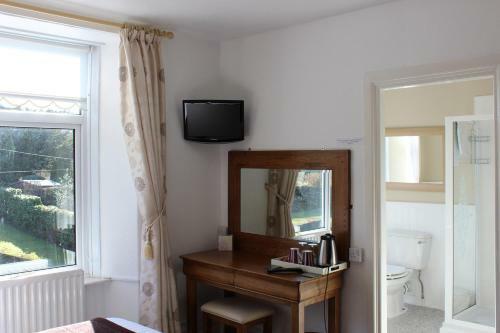 Hostal Invergarry Guest House (adults Only)