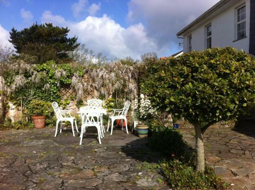 Bed & Breakfast Treweens