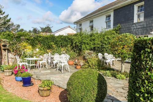 Bed & Breakfast Treweens