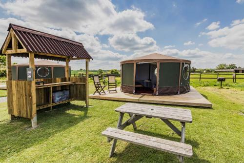 Mousley House Farm Campsite And Glamping