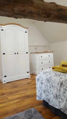 Theoc Cottage In Historic Tewkesbury