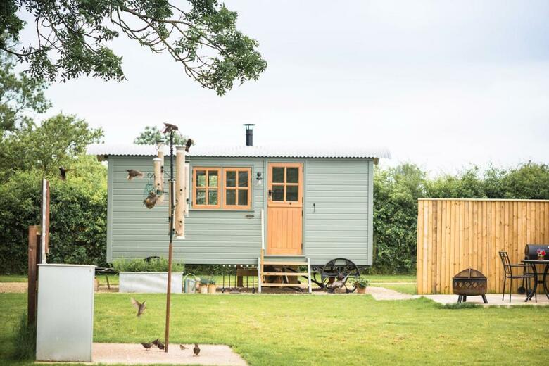 Morndyke Shepherds' Huts