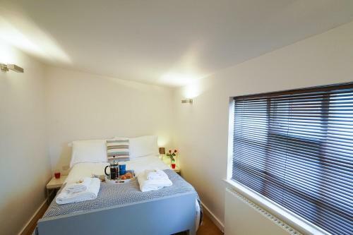 1 South Cottages With Guest Wing