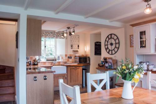 Holly Cottage