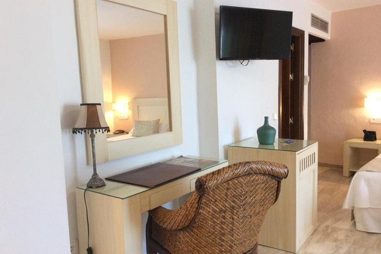 Hotel Do�a Lola Zahara
