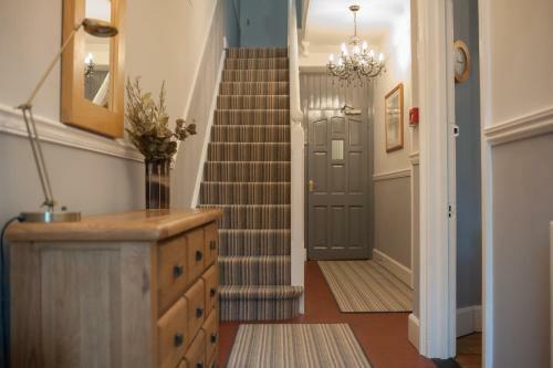 Hostal The Clayton Guest House