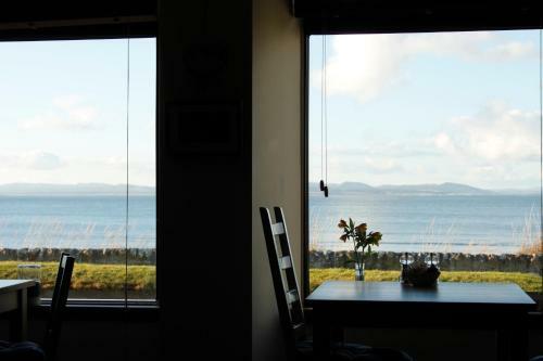 Bed & Breakfast Caledonian House