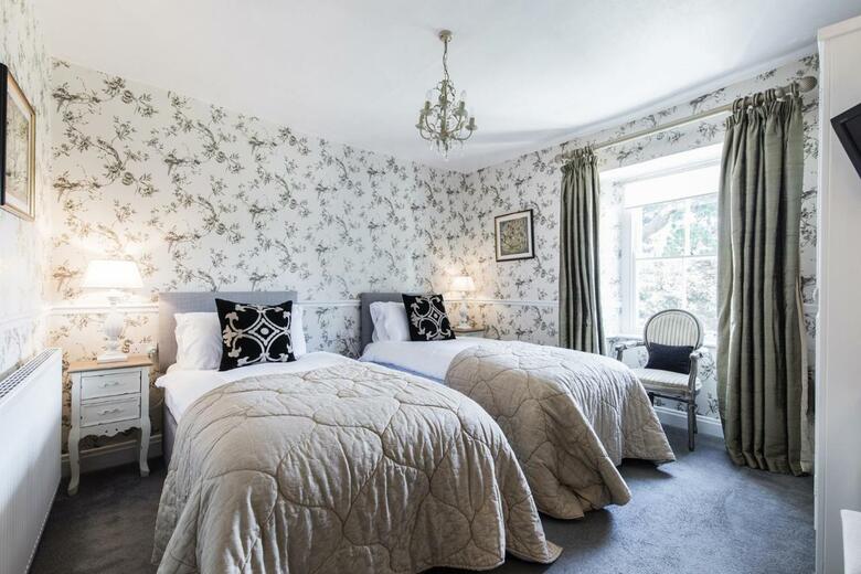 The Mount Pleasant Hotel