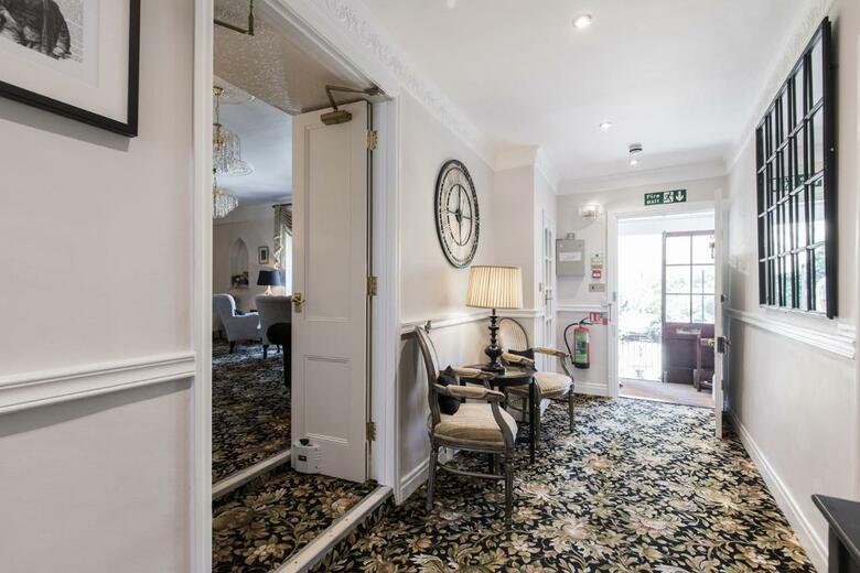 The Mount Pleasant Hotel