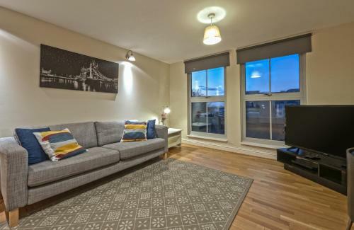Amazing Slough Centre Apartment