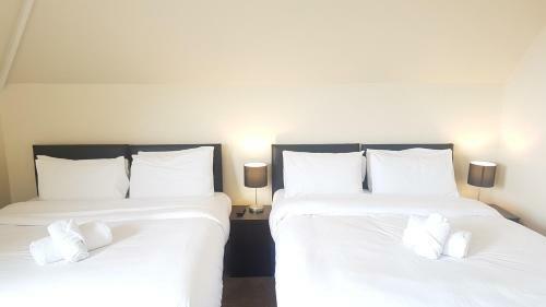 Hostal Carmel Serviced Rooms