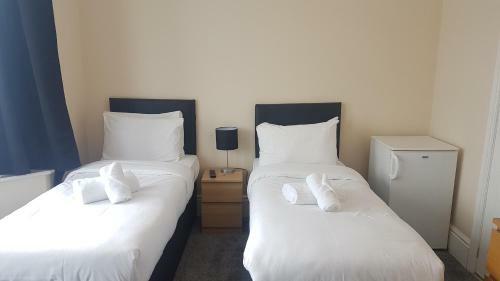 Hostal Carmel Serviced Rooms