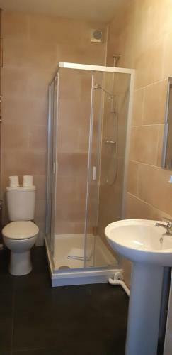 Hostal Carmel Serviced Rooms