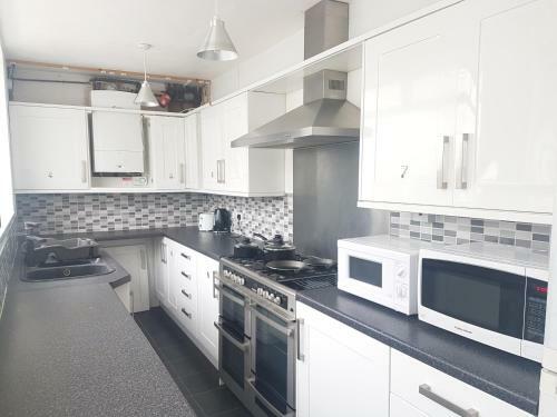 Hostal Carmel Serviced Rooms