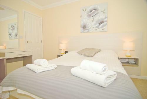 Room And Roof Southampton Serviced Apartments