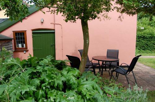 Rose & Apple Tree Cottages