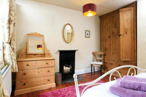 Stone Cottage At Staveley