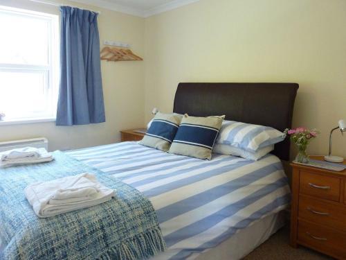 Stones Throw, St Mawes