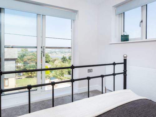 Lake View, Saltash