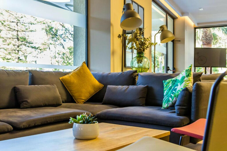 Hotel Intelier Orange