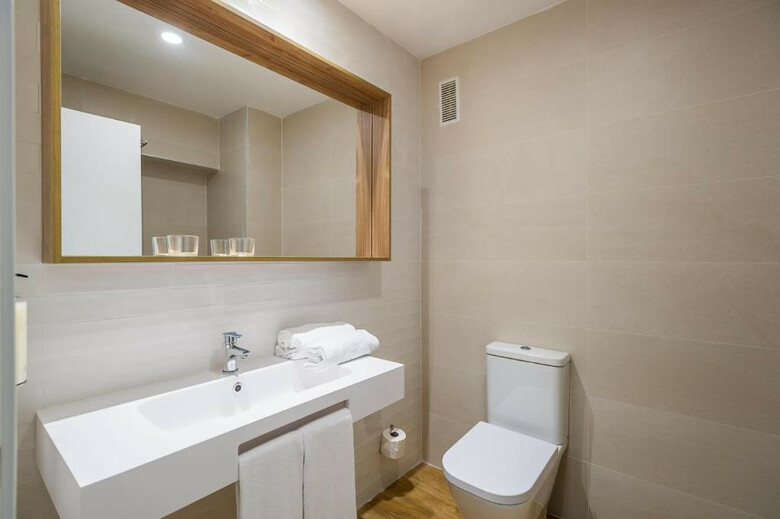Hotel Intelier Orange