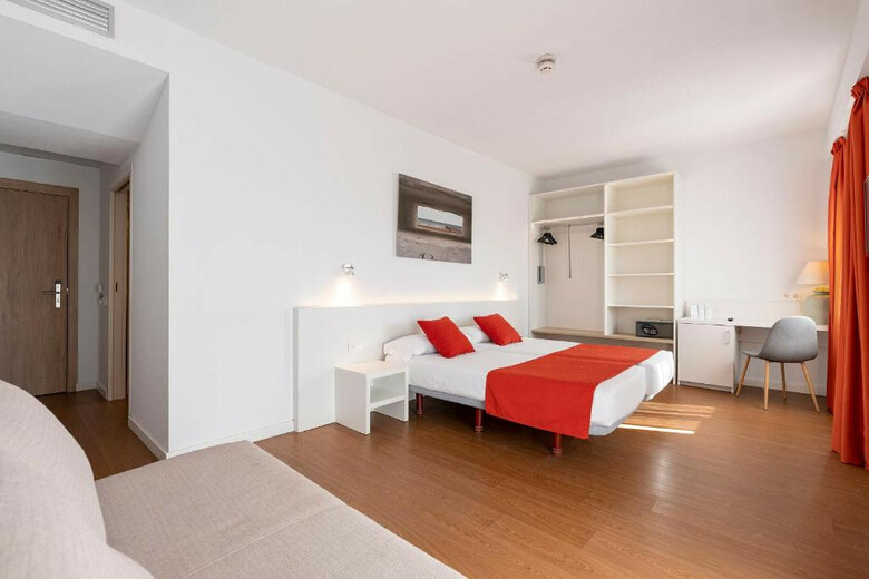 Hotel Intelier Orange