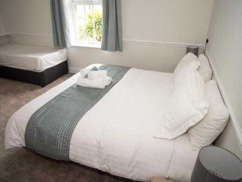 Longstone House Hotel