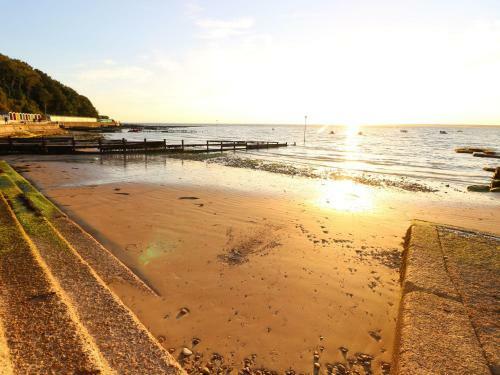 Salterns 4, Seaview III