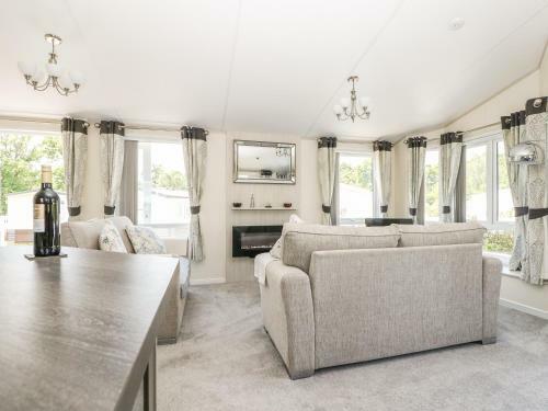 Quince 10, Ringwood