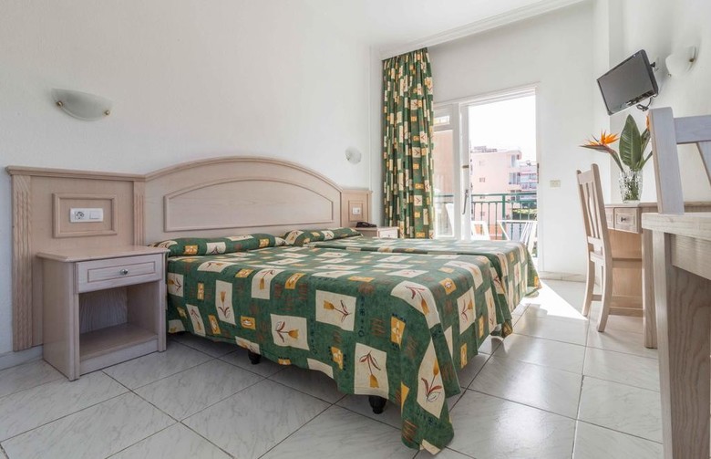 Apartamentos La Carabela