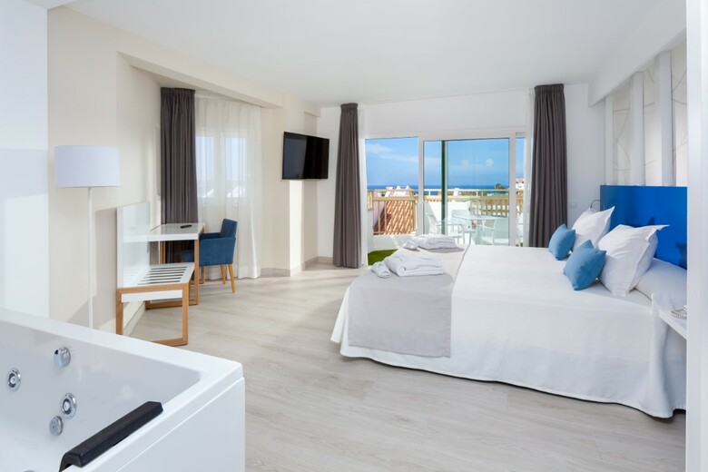 Aparthotel Playaolid Suites&apartments