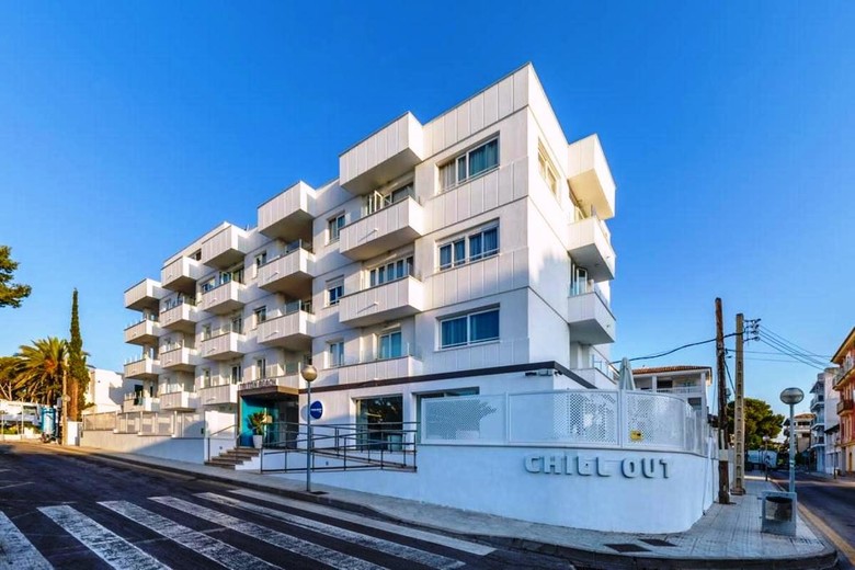 Hotel Triton Beach