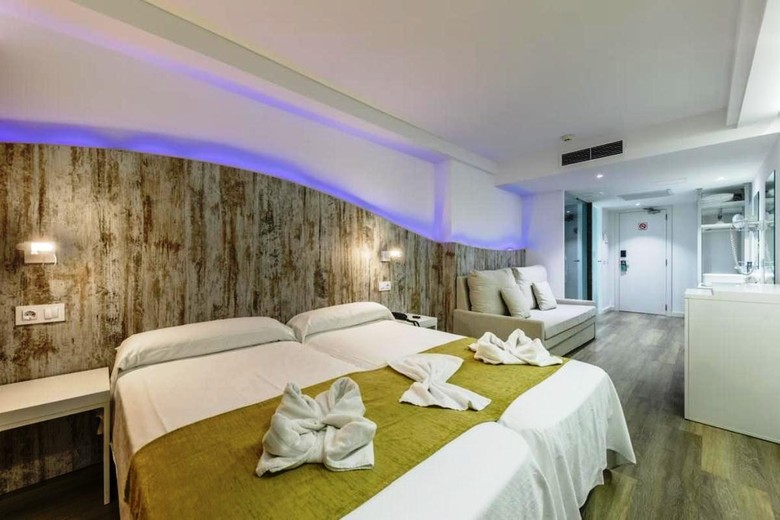 Hotel Triton Beach
