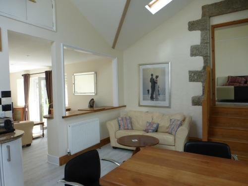 Strand Apartment