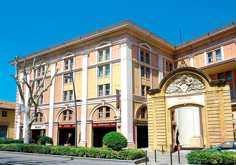Hotel Atrium Residence