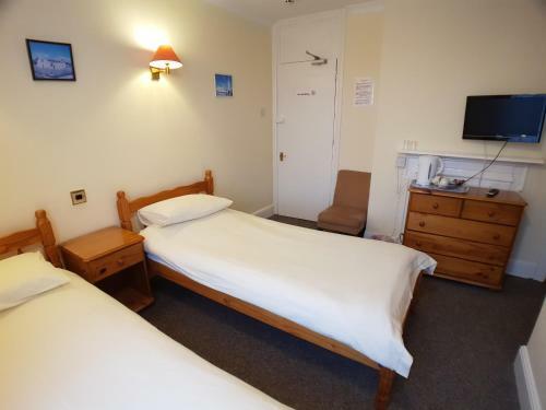 Hostal Everley Guest House