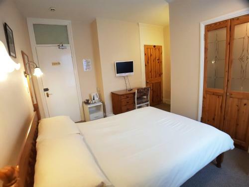 Hostal Everley Guest House