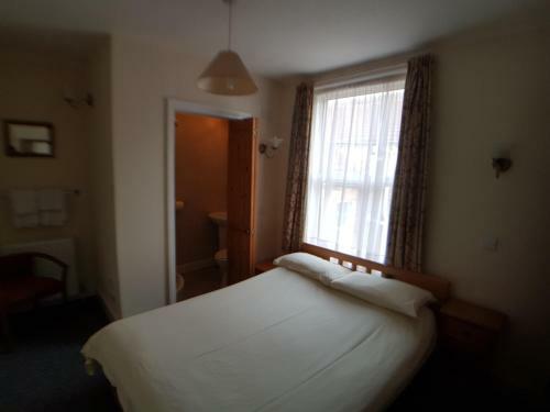 Hostal Everley Guest House
