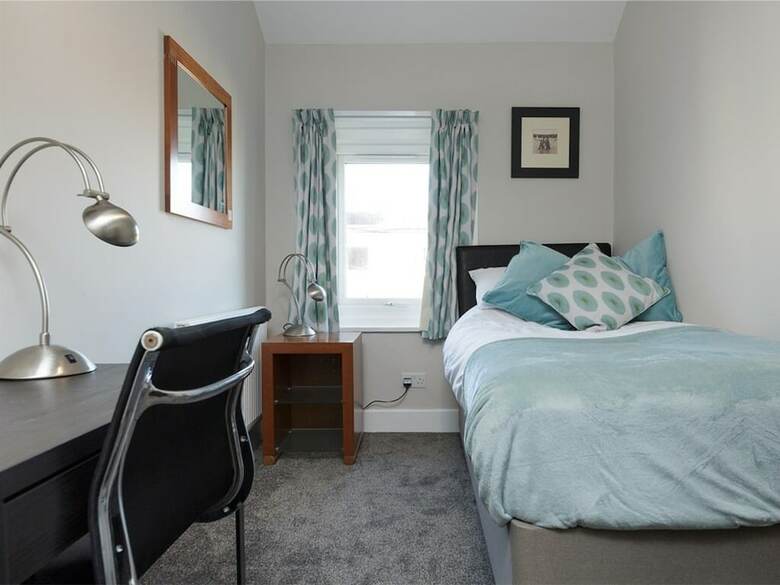 Hostal Blue Star House