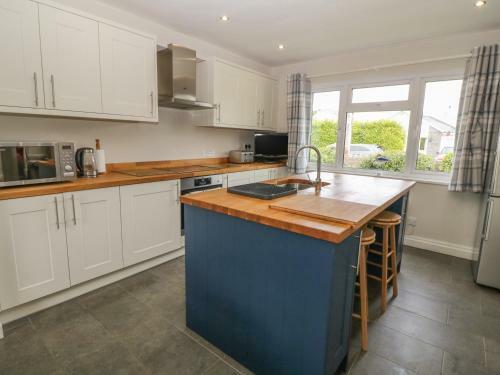 Avondale, Pwllheli