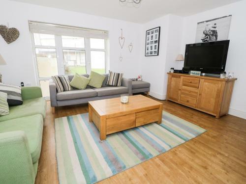 The Bungalow, Pwllheli