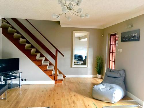 The Paddocks, Number 10