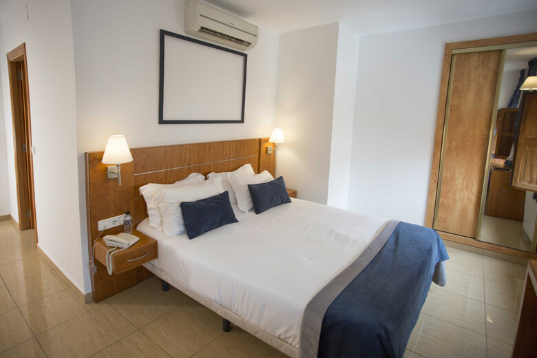Hotel Savoy Hostal