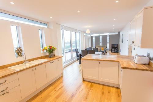 Razia Apartments