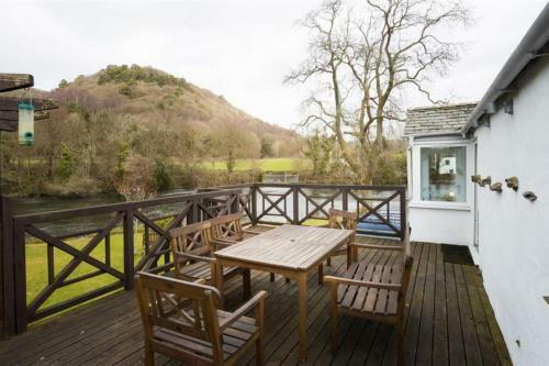 Riverbank Retreat