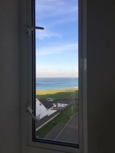 6 Ocean Gate Apartment