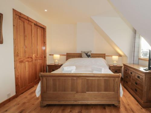 12 Loch Na Leoba Road, Newtonmore