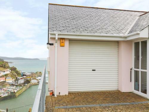 Pink House, St. Austell